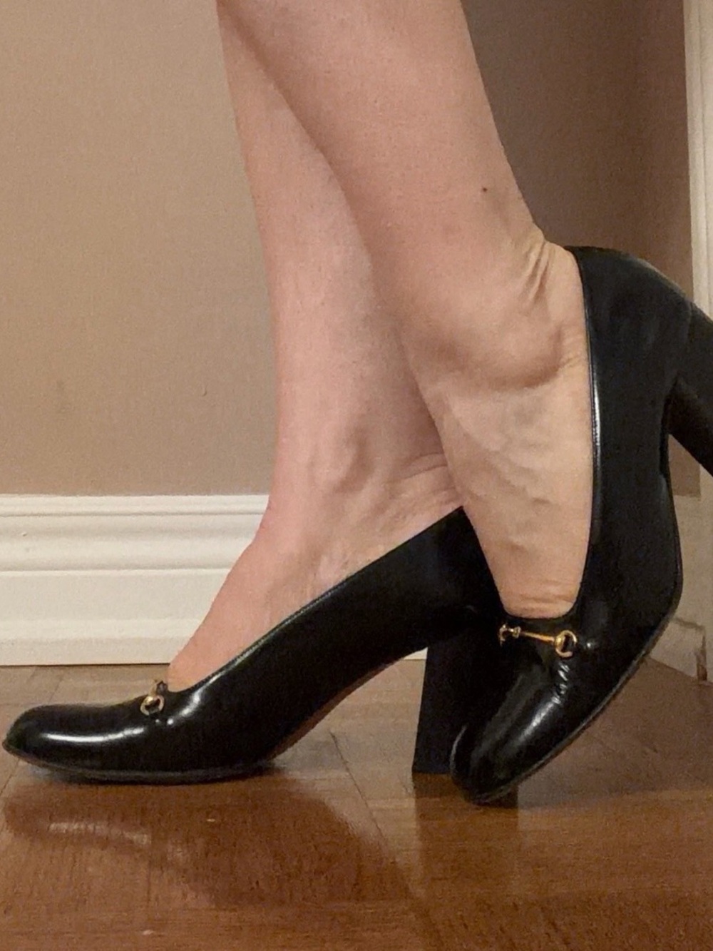 Gucci VTG Black Leather Block-Heel Pumps with Gold Horsebit Detail
